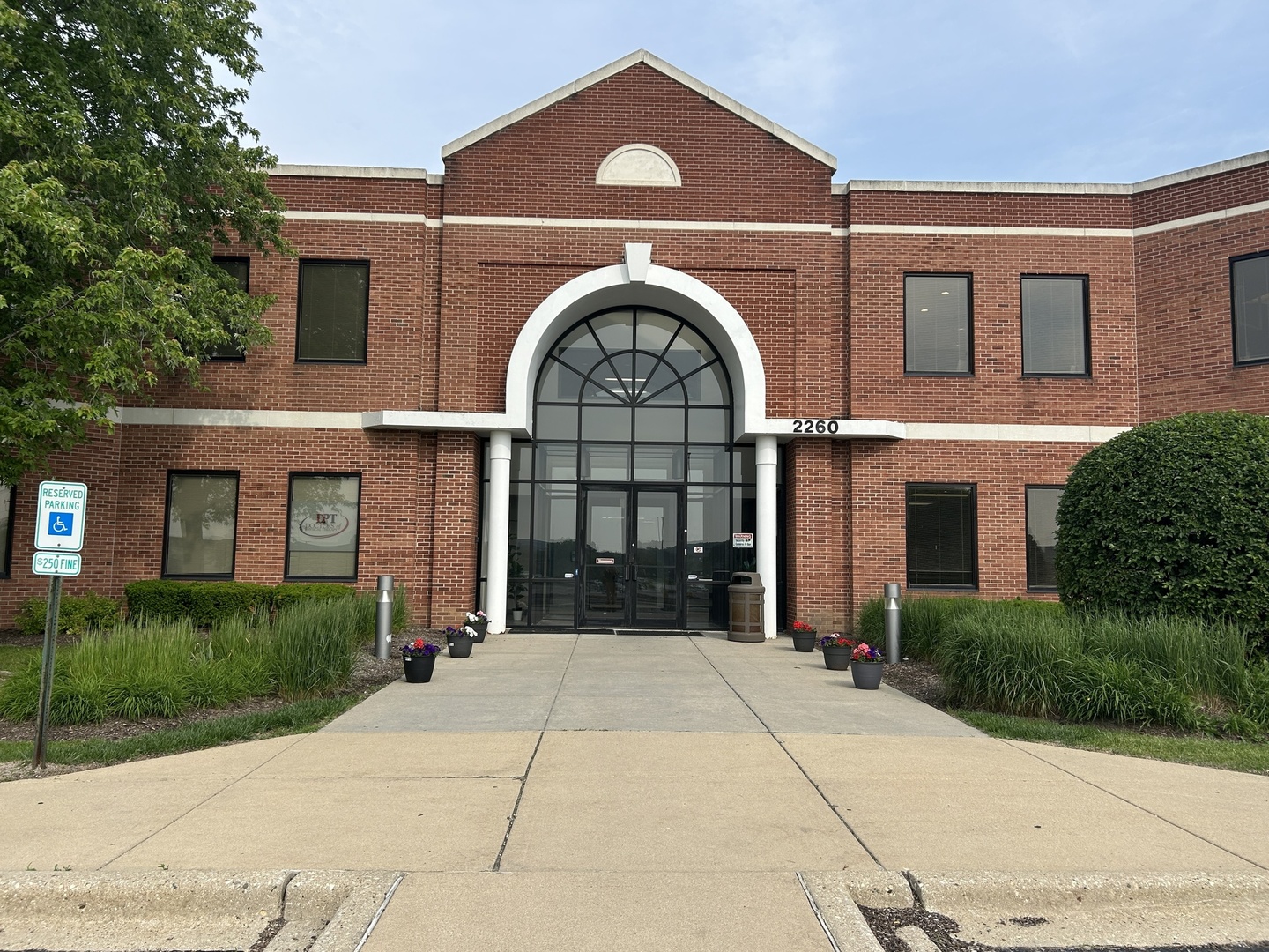 2260 W Higgins Road, Hoffman Estates, IL