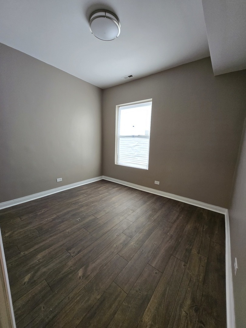 4749 S Prairie Avenue #2, Chicago, IL