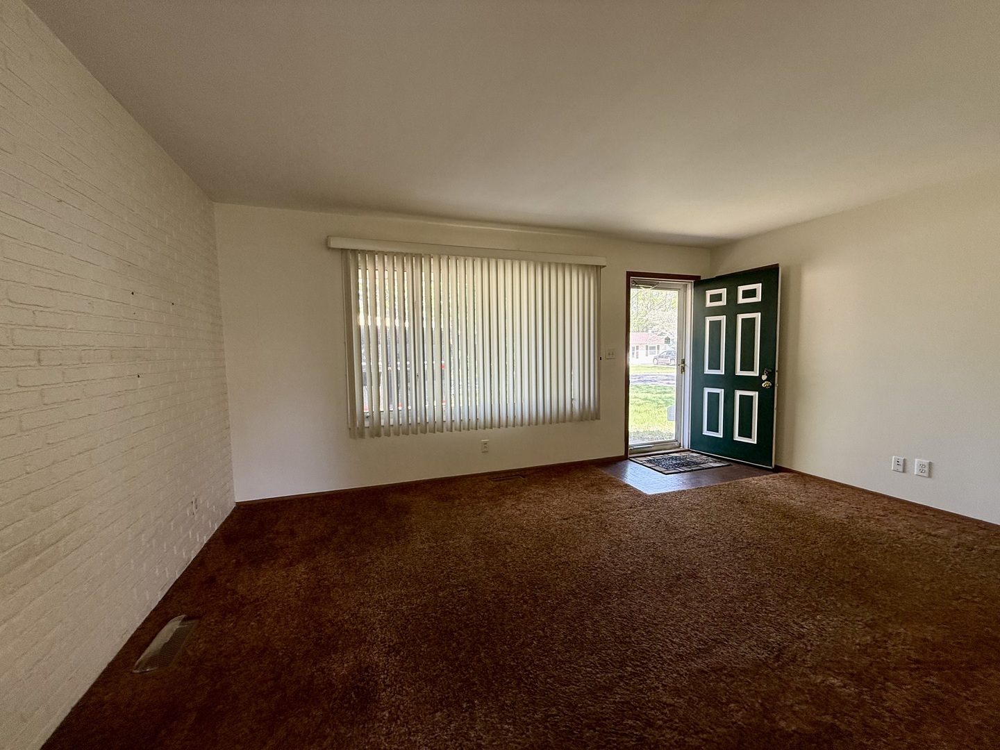 2301 E Rainbow View, Urbana, IL