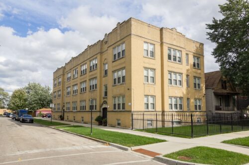 4715 W Cornelia Avenue #3E, Chicago, IL
