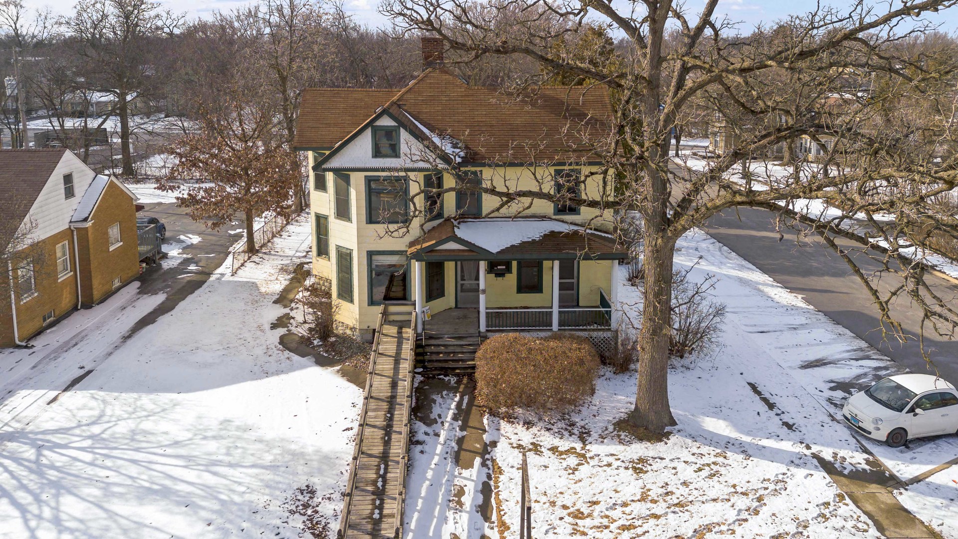 1322 Main Street, Crete, IL