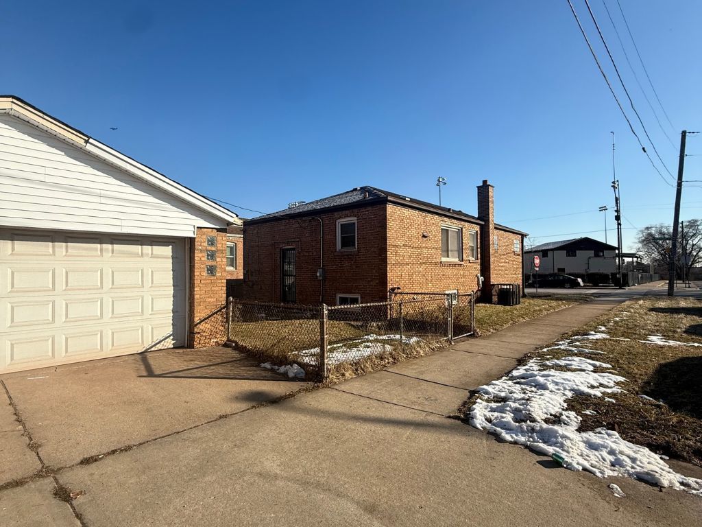 12484 S Michigan Avenue, Chicago, IL