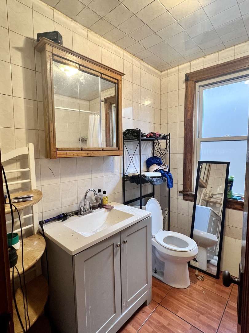 3318 W 62nd Street, Chicago, IL