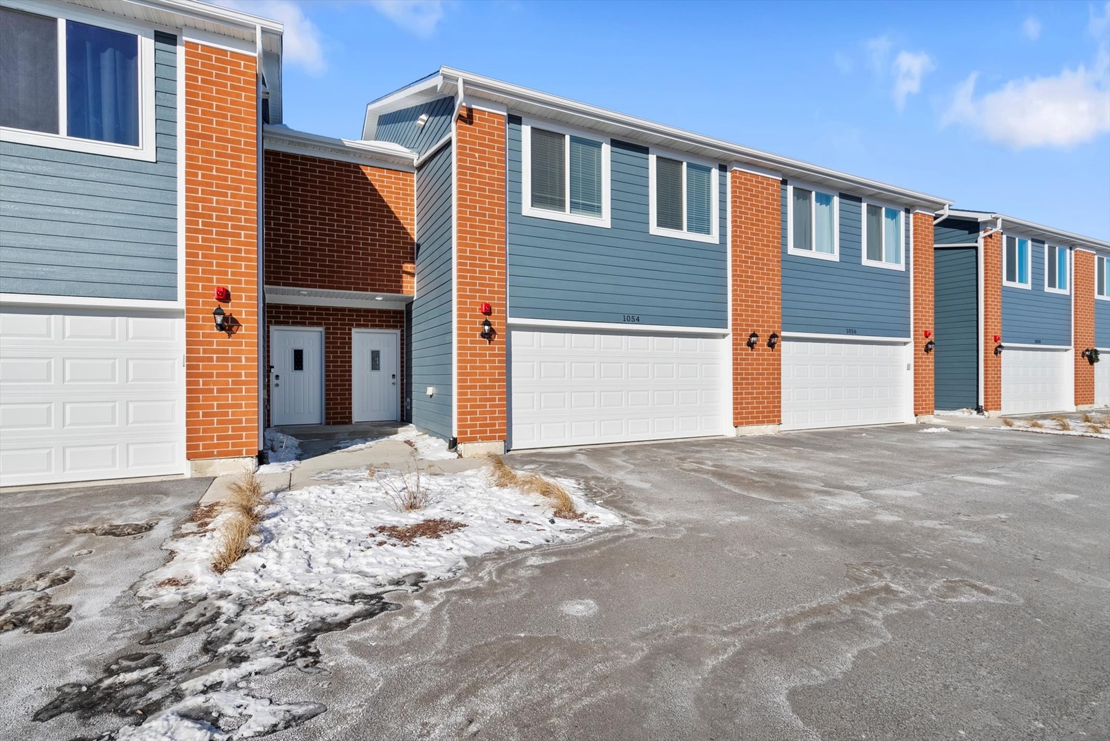 1054 Gillespie Lane #1054, Yorkville, IL