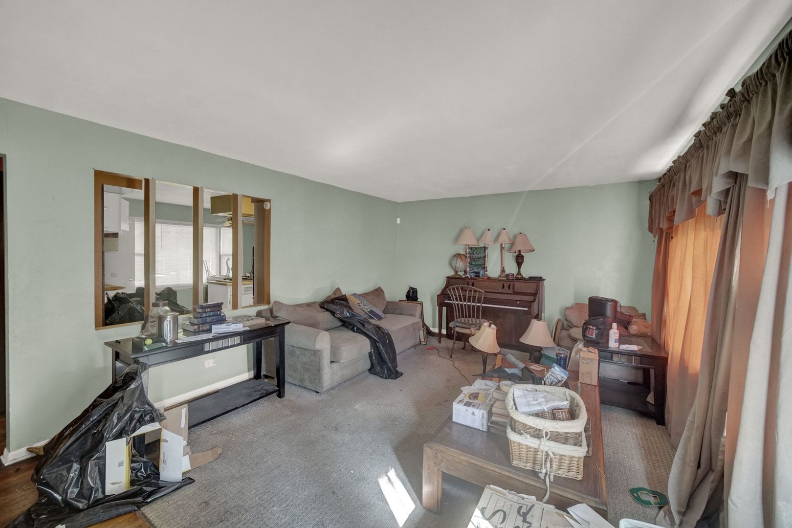 16934 Annetta Avenue, Hazel Crest, IL