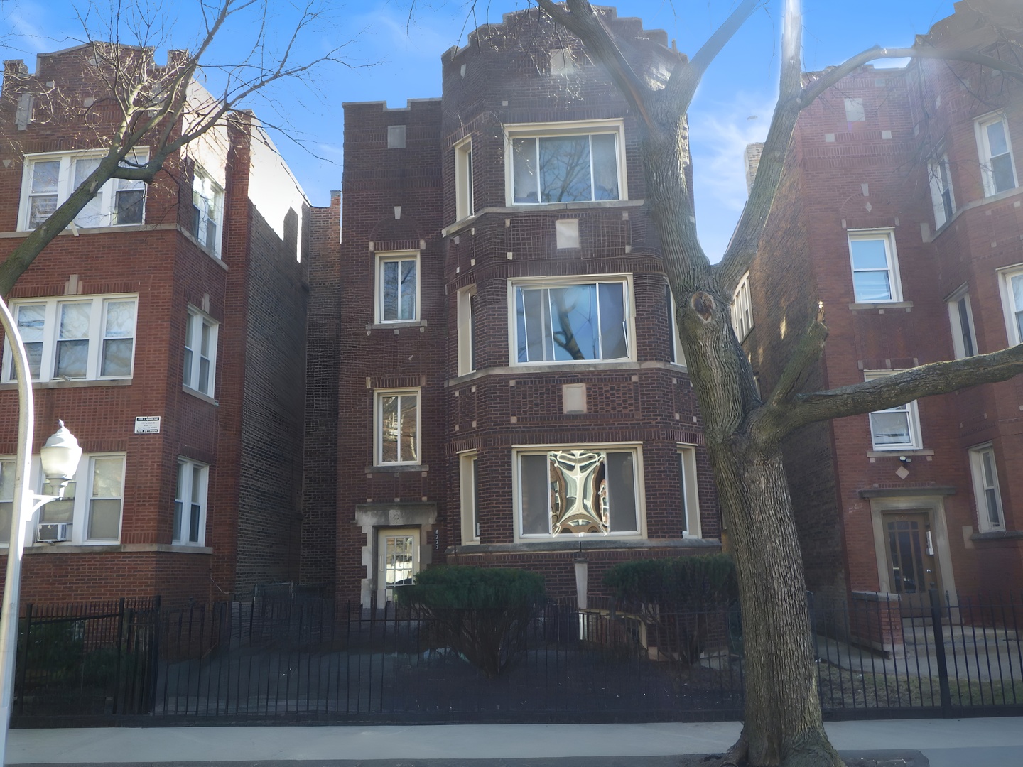 8223 S Ingleside Avenue, Chicago, IL