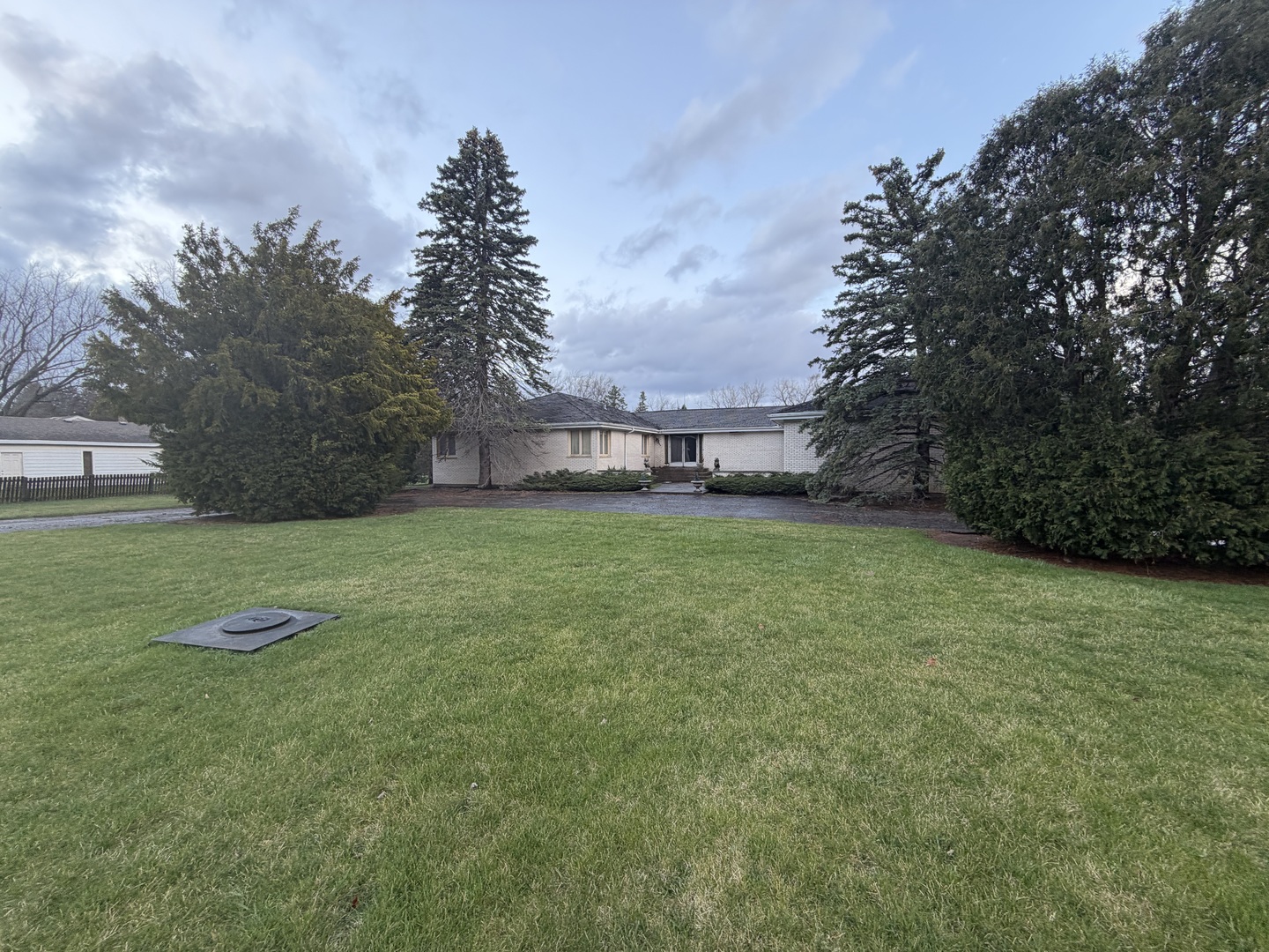 23185 N Indian Creek Road, Lincolnshire, IL