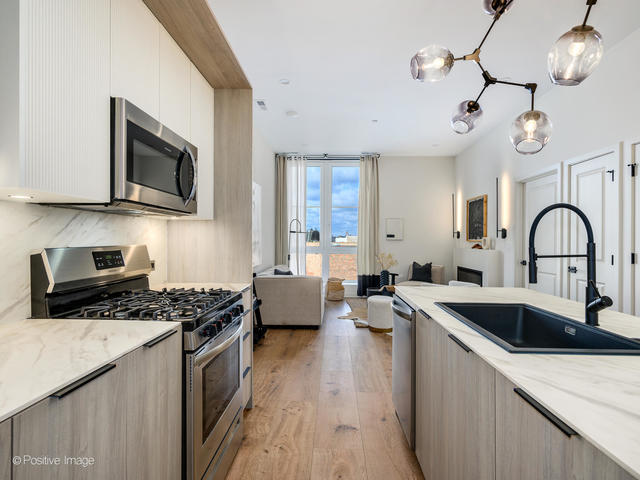 11 W Prospect Avenue #302, Mount Prospect, IL