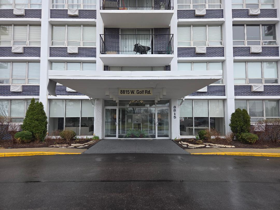 8815 W Golf Road #3A, Niles, IL