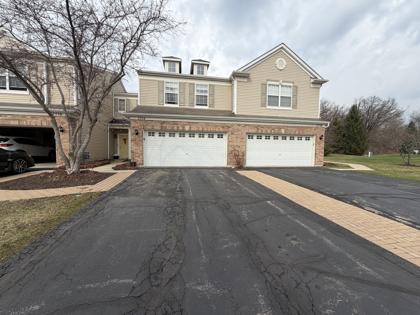 2554 Evergreen Circle #2554, McHenry, IL