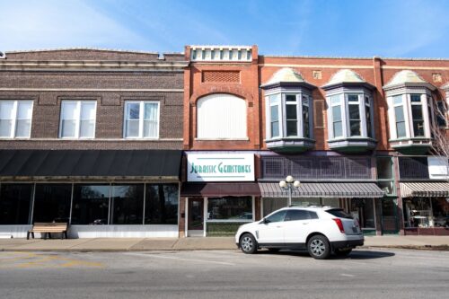 117 W Madison Street, Pontiac, IL