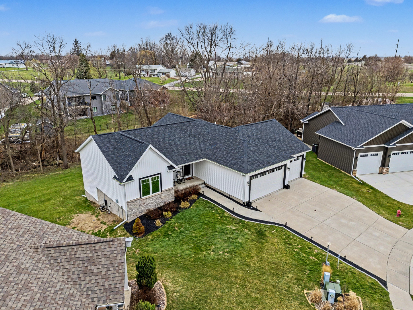 776 Bluestem Court, Blue Grass, IA