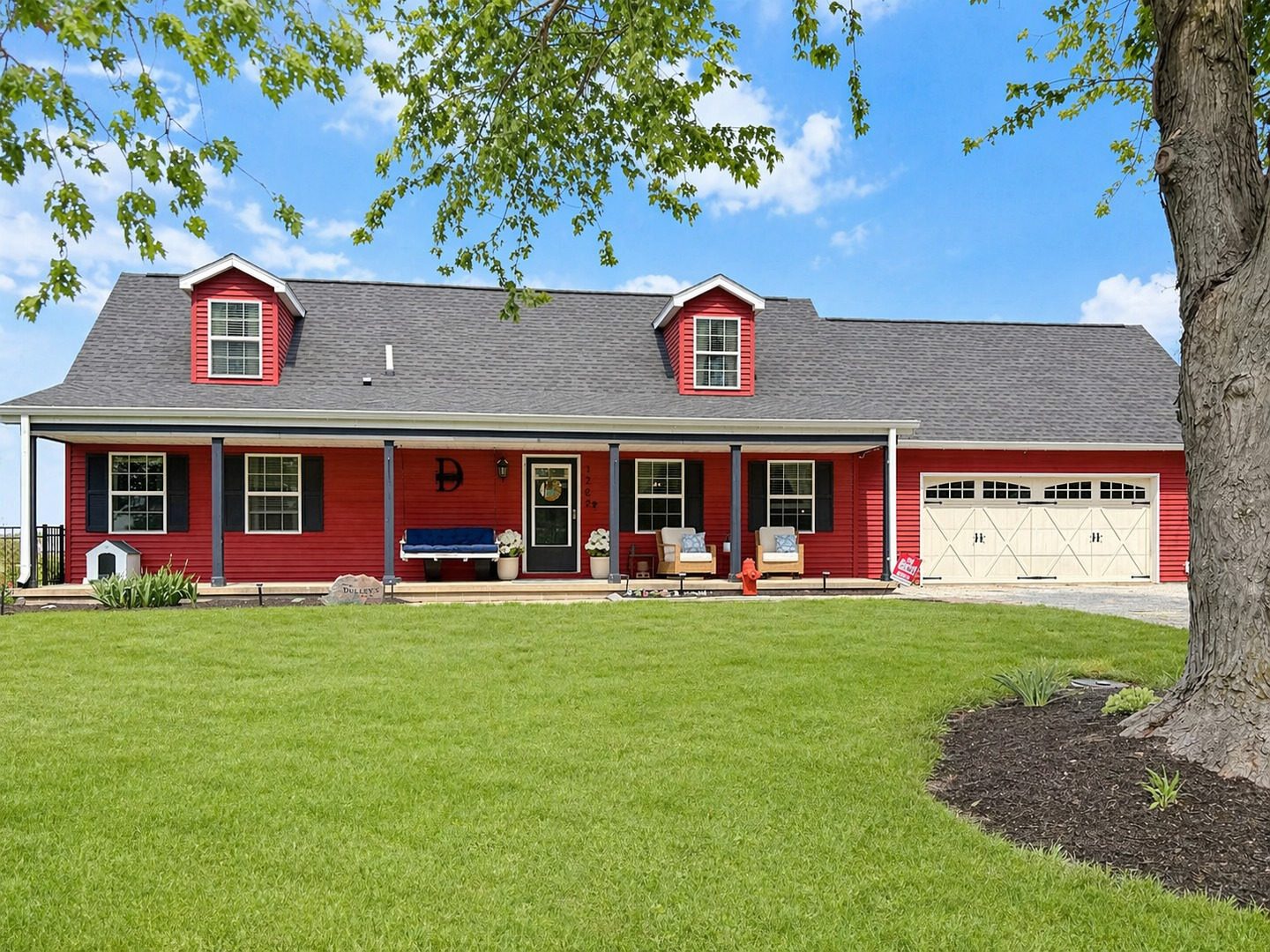 1202 Peters Drive, St. Joseph, IL