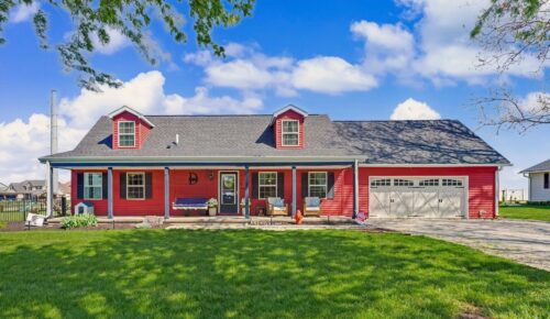 1202 Peters Drive, St. Joseph, IL