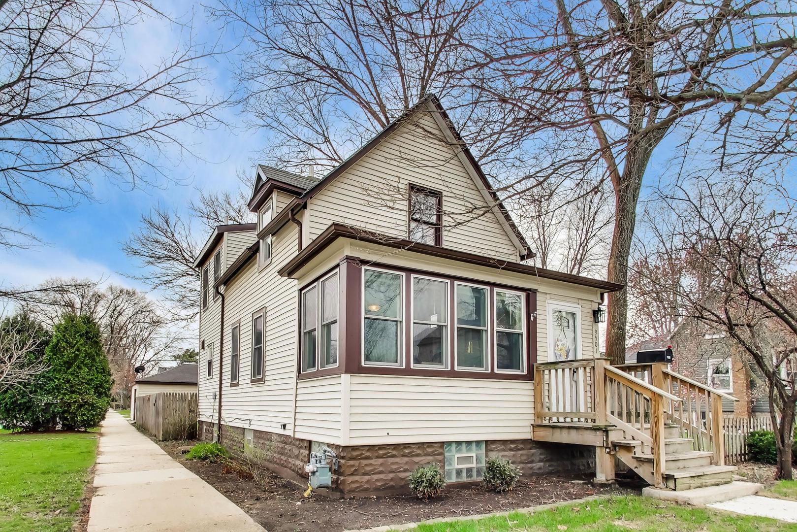 9501 Jackson Avenue, Brookfield, IL