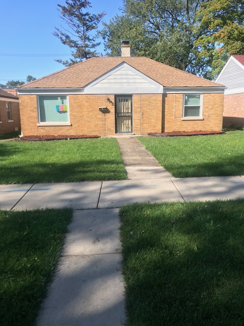 324 Frederick Avenue, Bellwood, IL