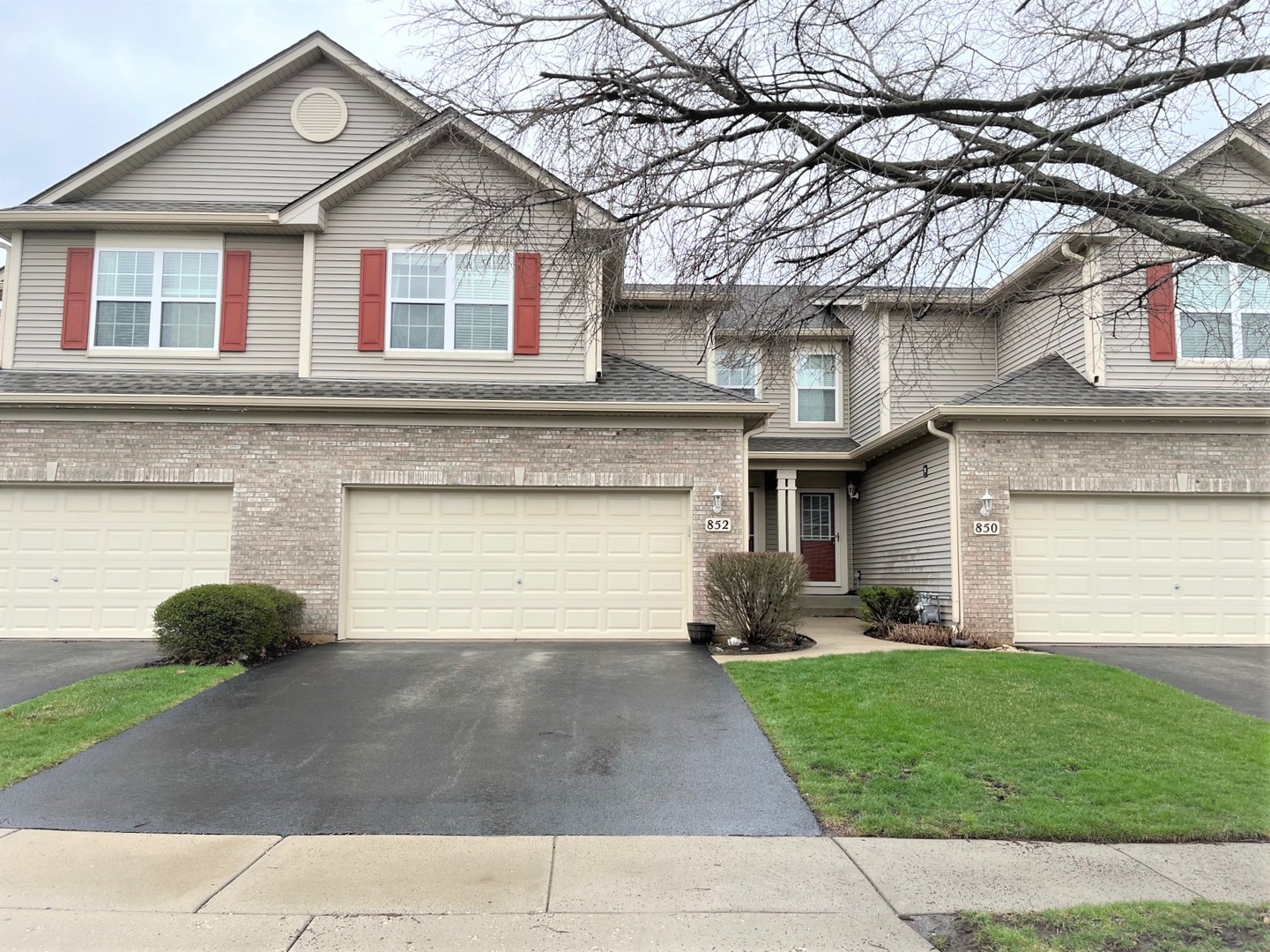 852 Beech Drive, Elgin, IL