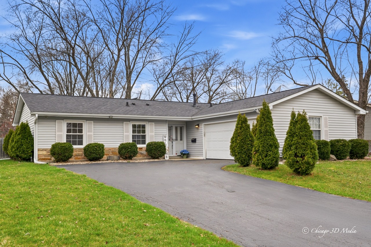 115 Red Bridge Road, Lake Zurich, IL