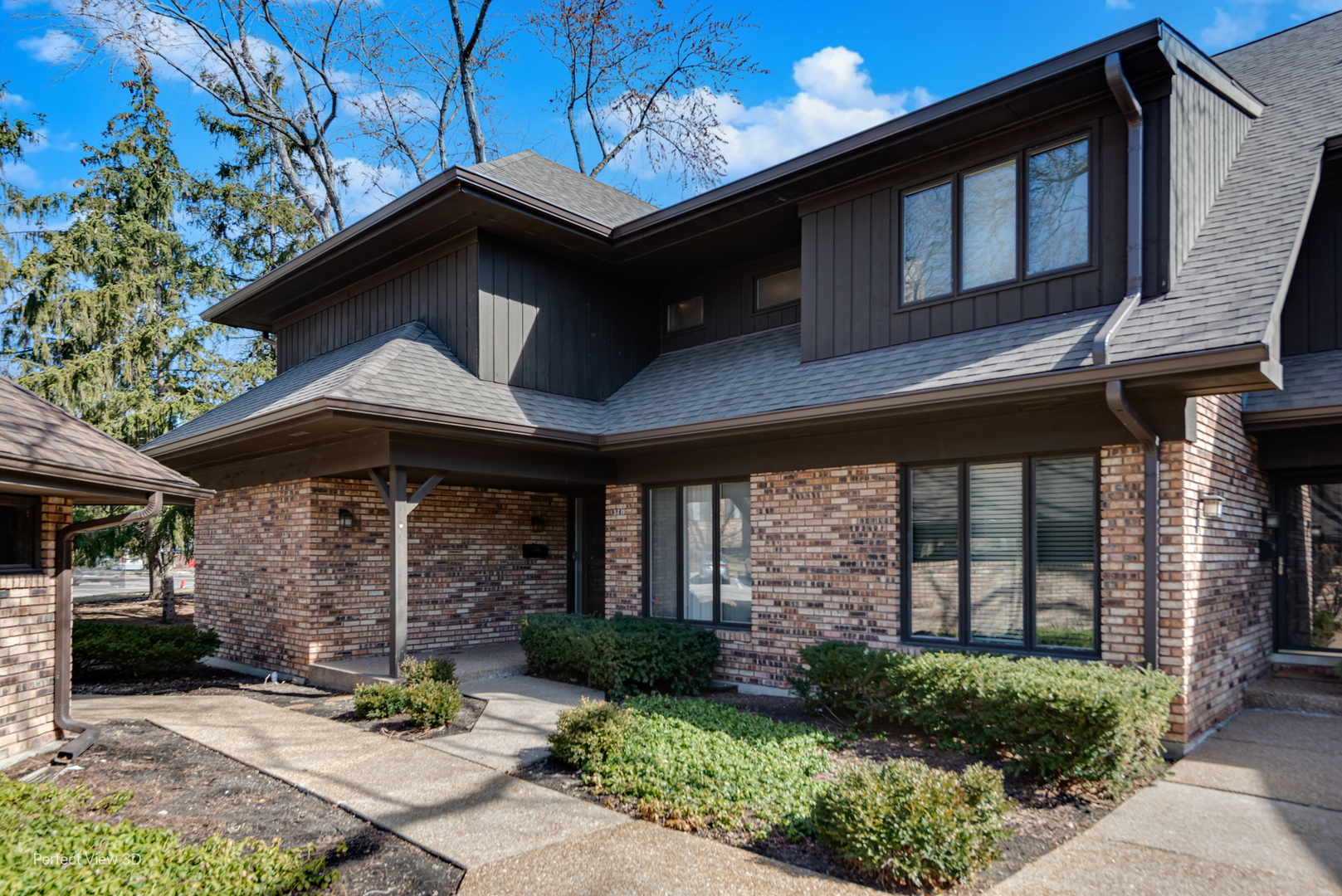 3811 Mission Hills Road, Northbrook, IL
