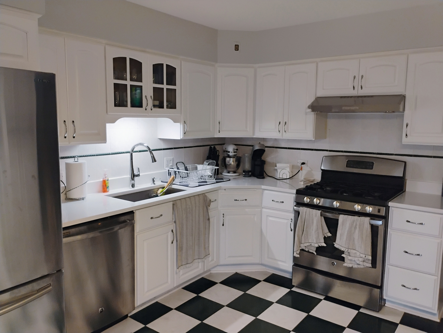 904 S Edward Street, Mount Prospect, IL