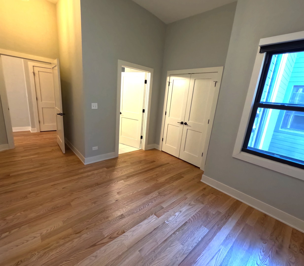 3473 S Archer Avenue #305, Chicago, IL