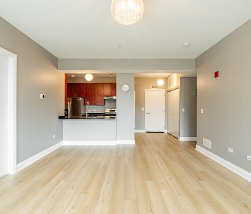 565 W Quincy Street #1008, Chicago, IL