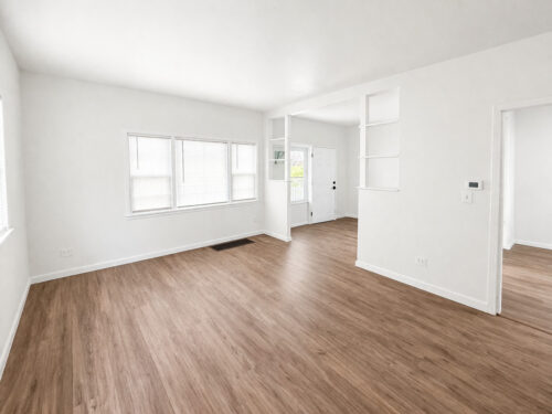 1911 Hebron Avenue, Zion, IL