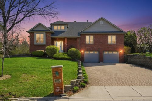 8839 S 83rd Avenue, Hickory Hills, IL