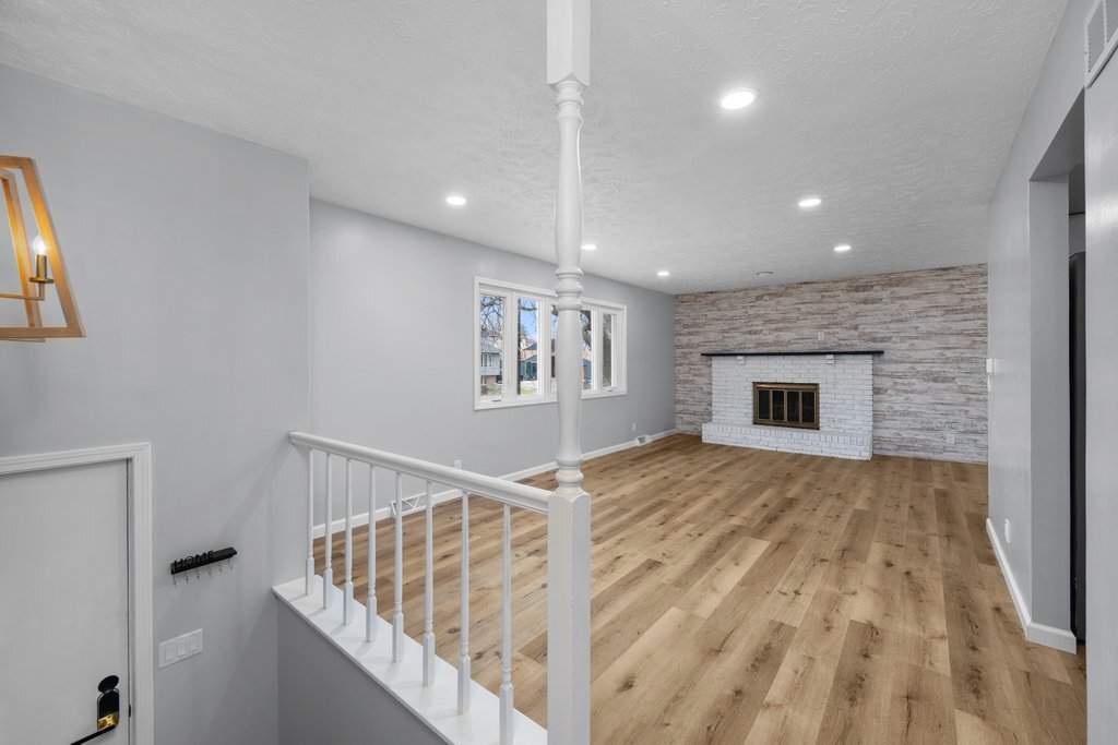 2501 E 34th Street Court, Davenport, IA