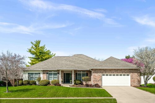 8 Sable Oaks Court, Bloomington, IL