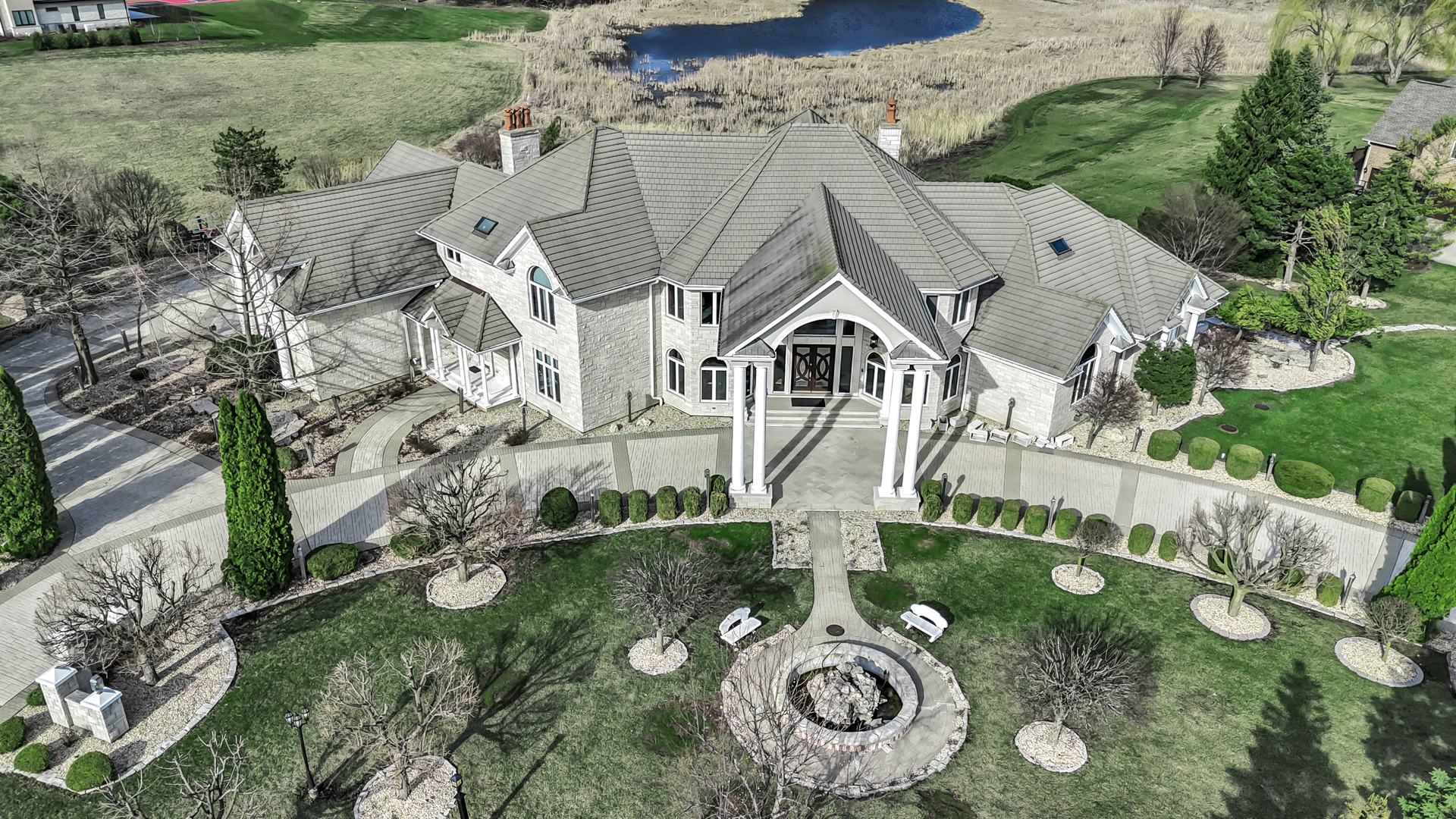15 Terra Vita Court, South Barrington, IL