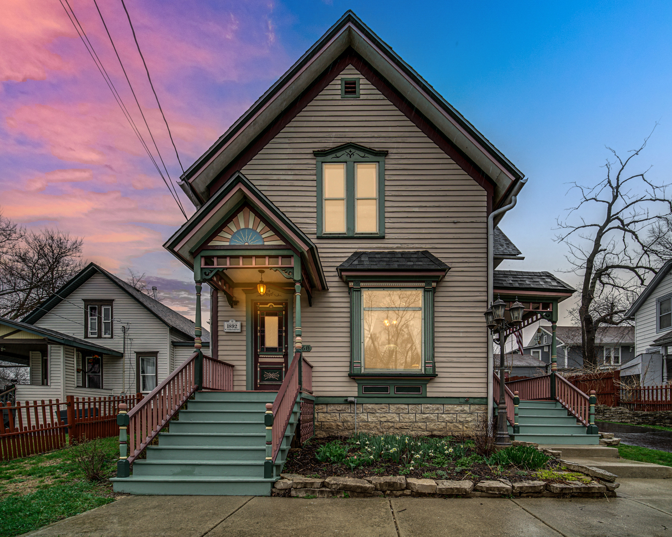 268 Seneca Street, Elgin, IL