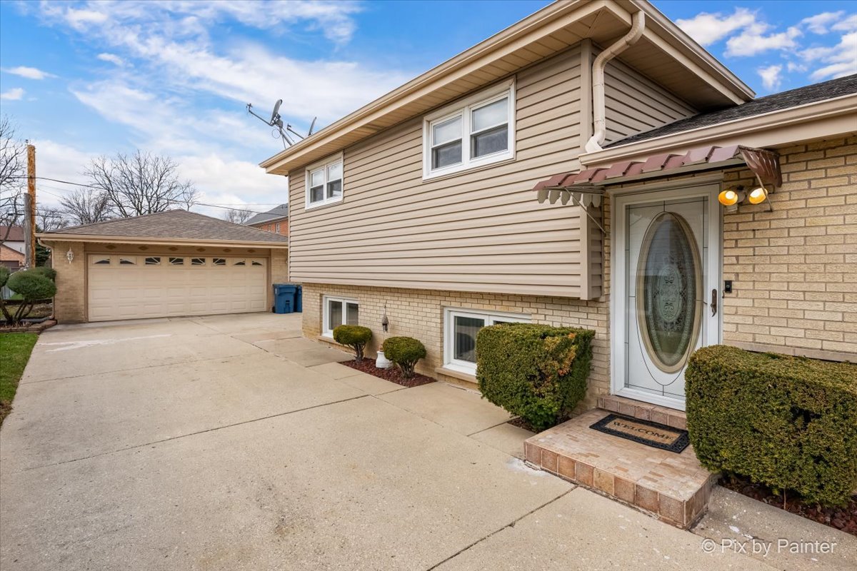 416 S Prospect Avenue, Itasca, IL