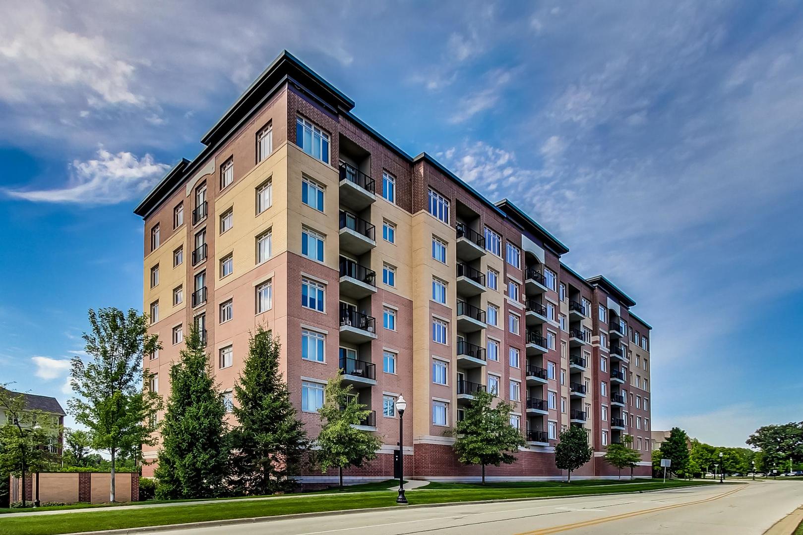 1199 E Port Clinton Road #701, Vernon Hills, IL
