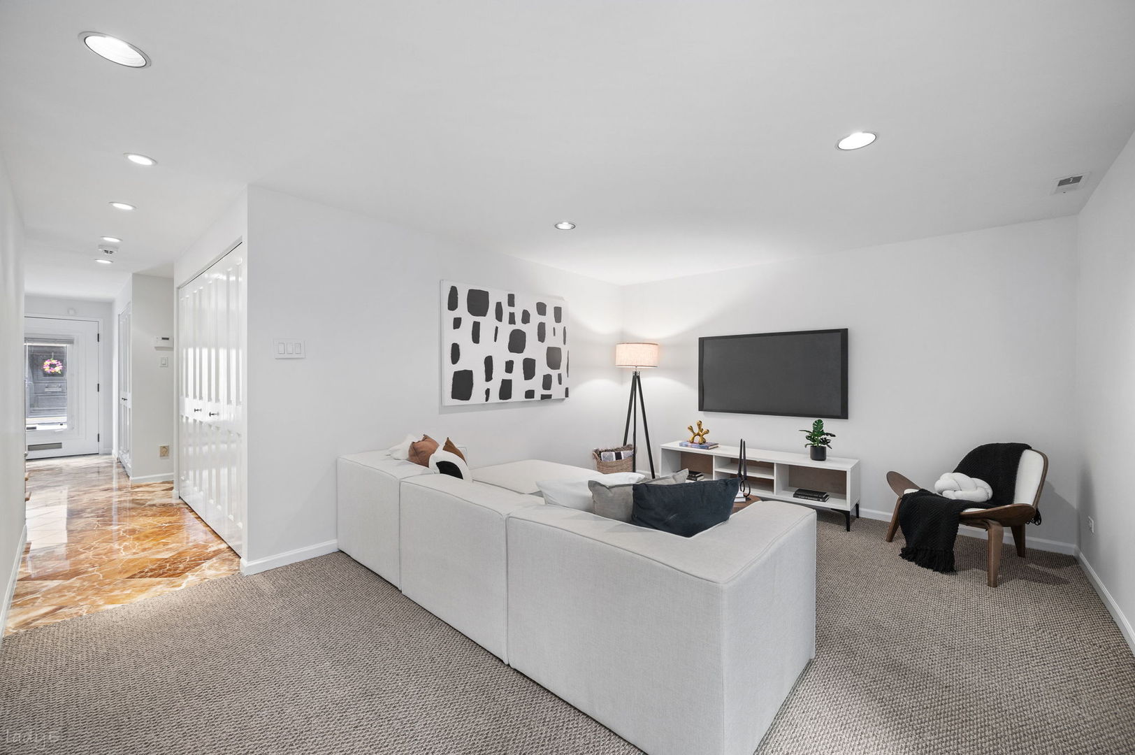 1318 N SUTTON Place, Chicago, IL