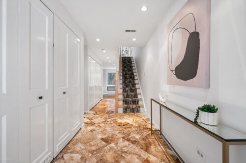 1318 N SUTTON Place, Chicago, IL