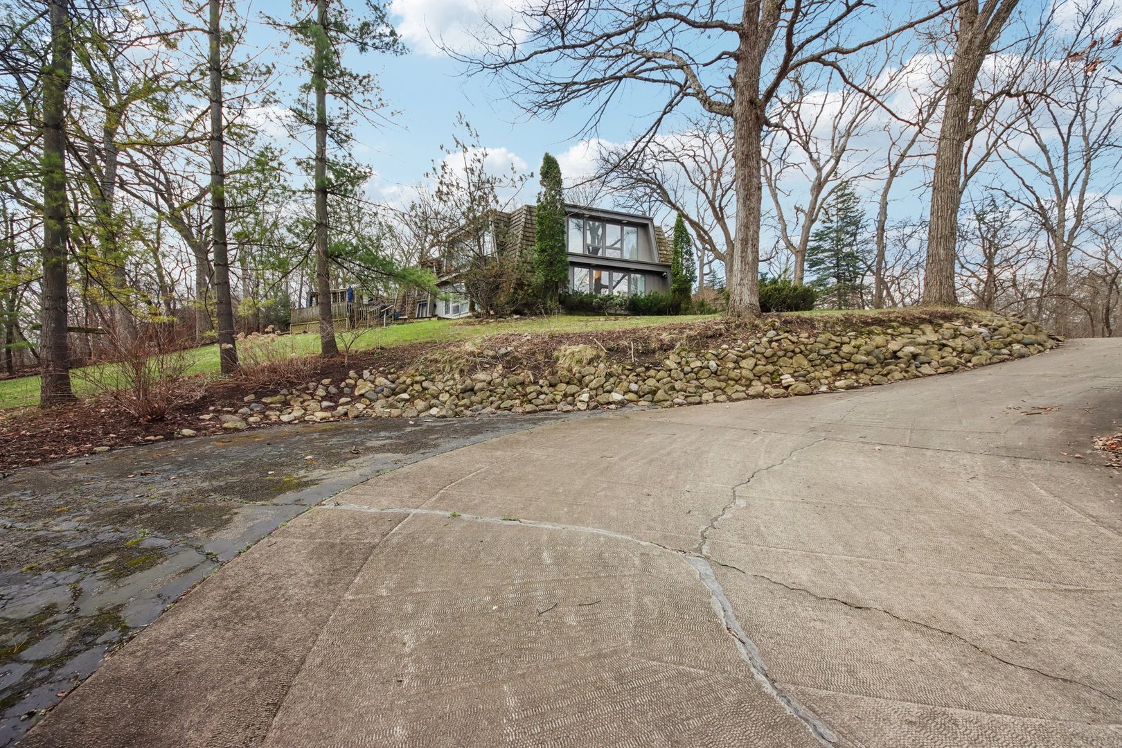 26155 W Laurel Avenue, Wauconda, IL