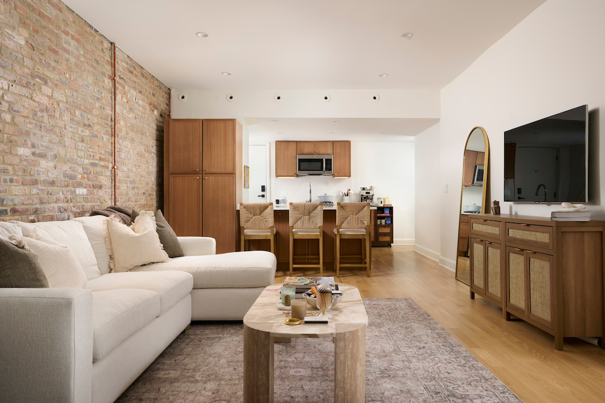 1320 N lasalle Street #1, Chicago, IL