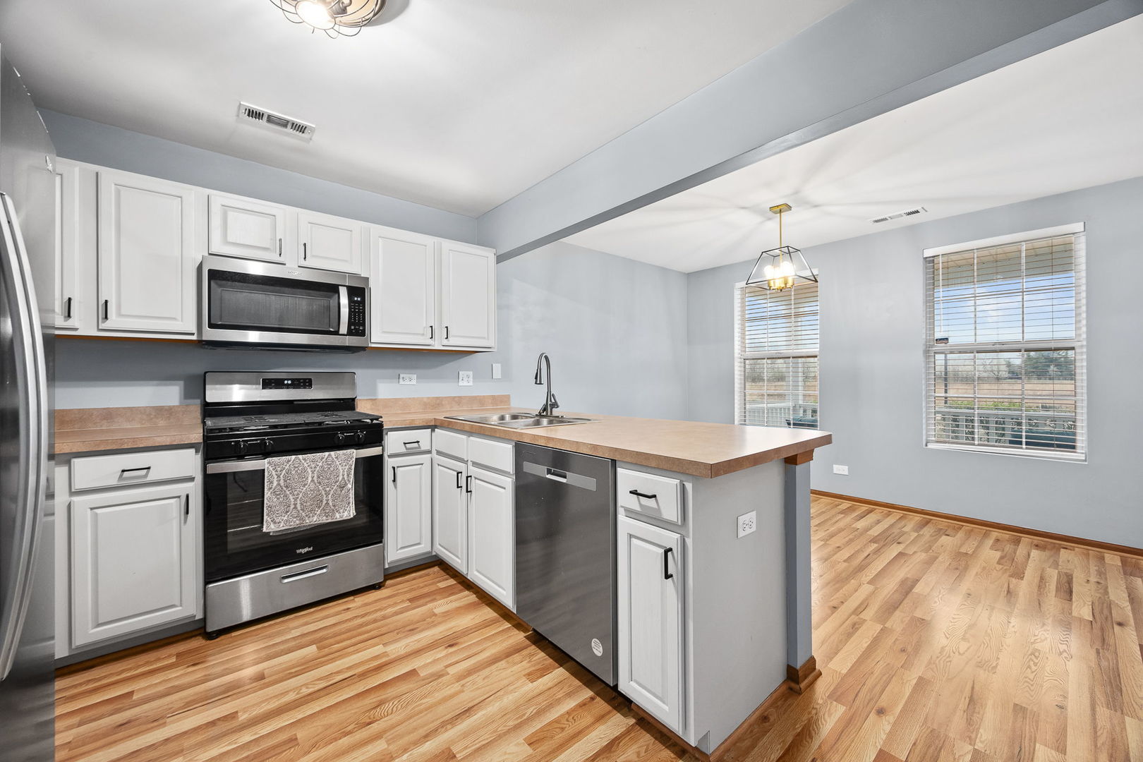 568 Four Seasons Boulevard, Aurora, IL