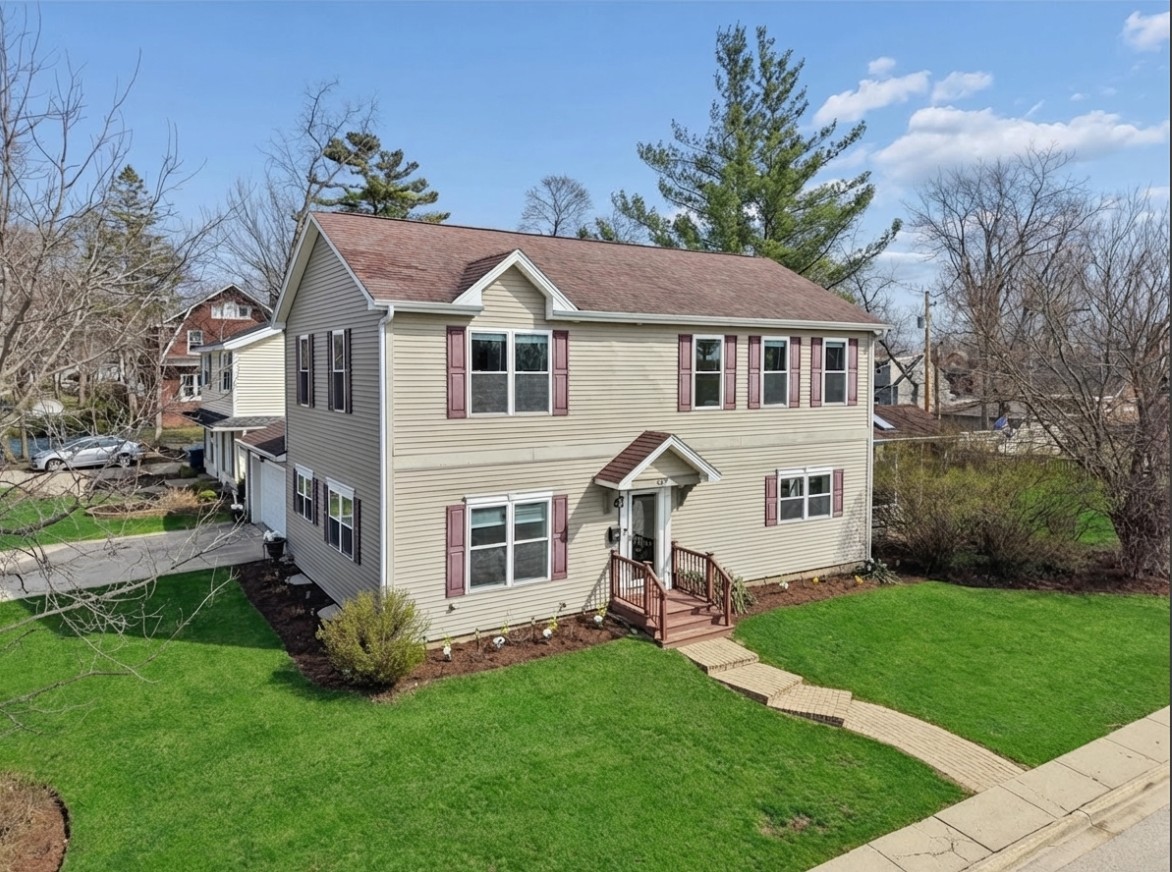 627 Grove Avenue, Deerfield, IL
