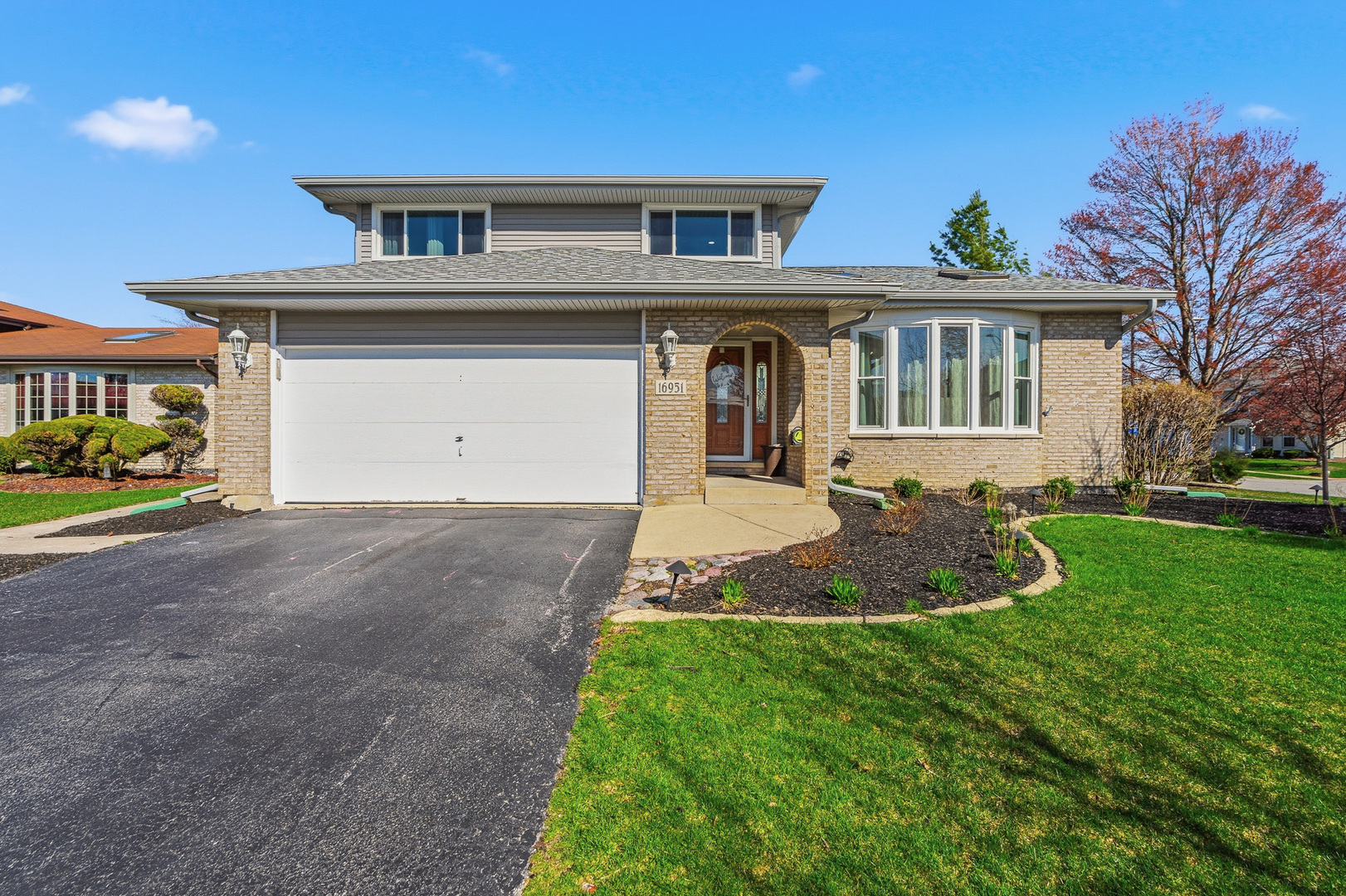 16951 Shannon Drive, Tinley Park, IL