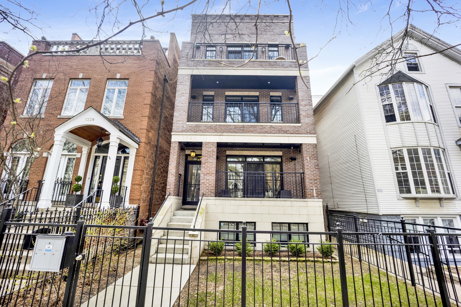 1341 W George Street #3, Chicago, IL