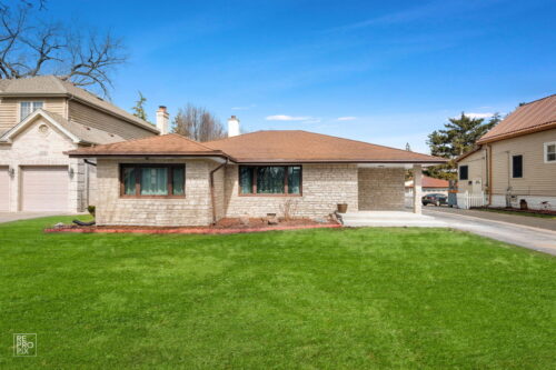 221 E Grantley Avenue, Elmhurst, IL