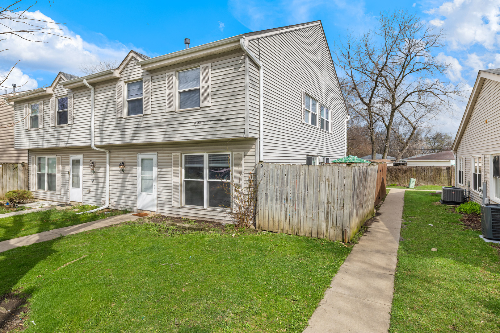 9 Fernwood Drive #N, Bolingbrook, IL