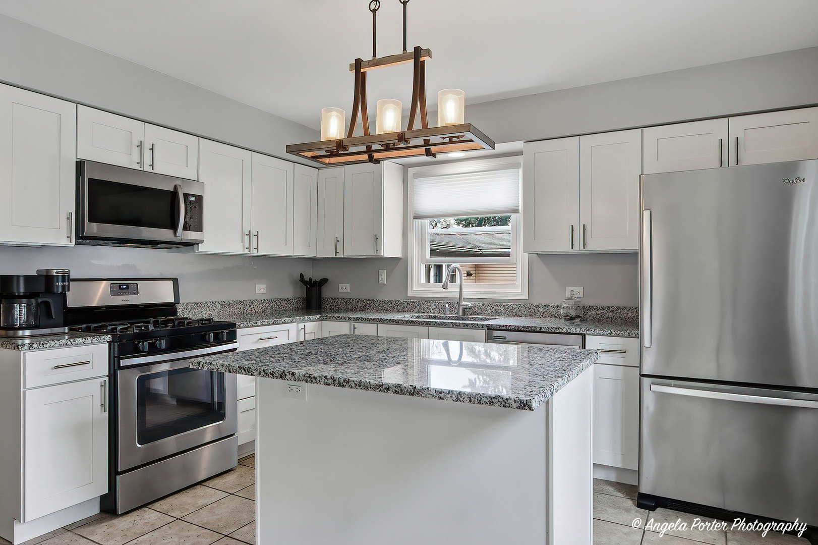 5416 Oakwood Drive, Oakwood Hills, IL