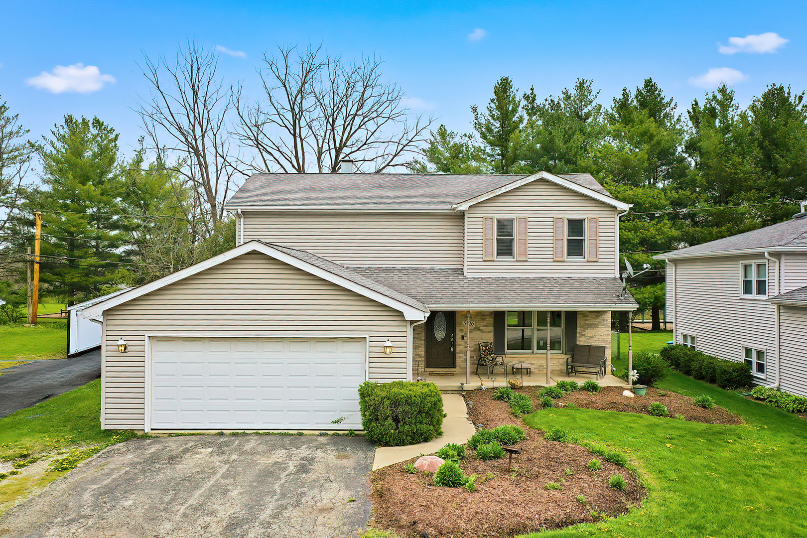 5416 Oakwood Drive, Oakwood Hills, IL