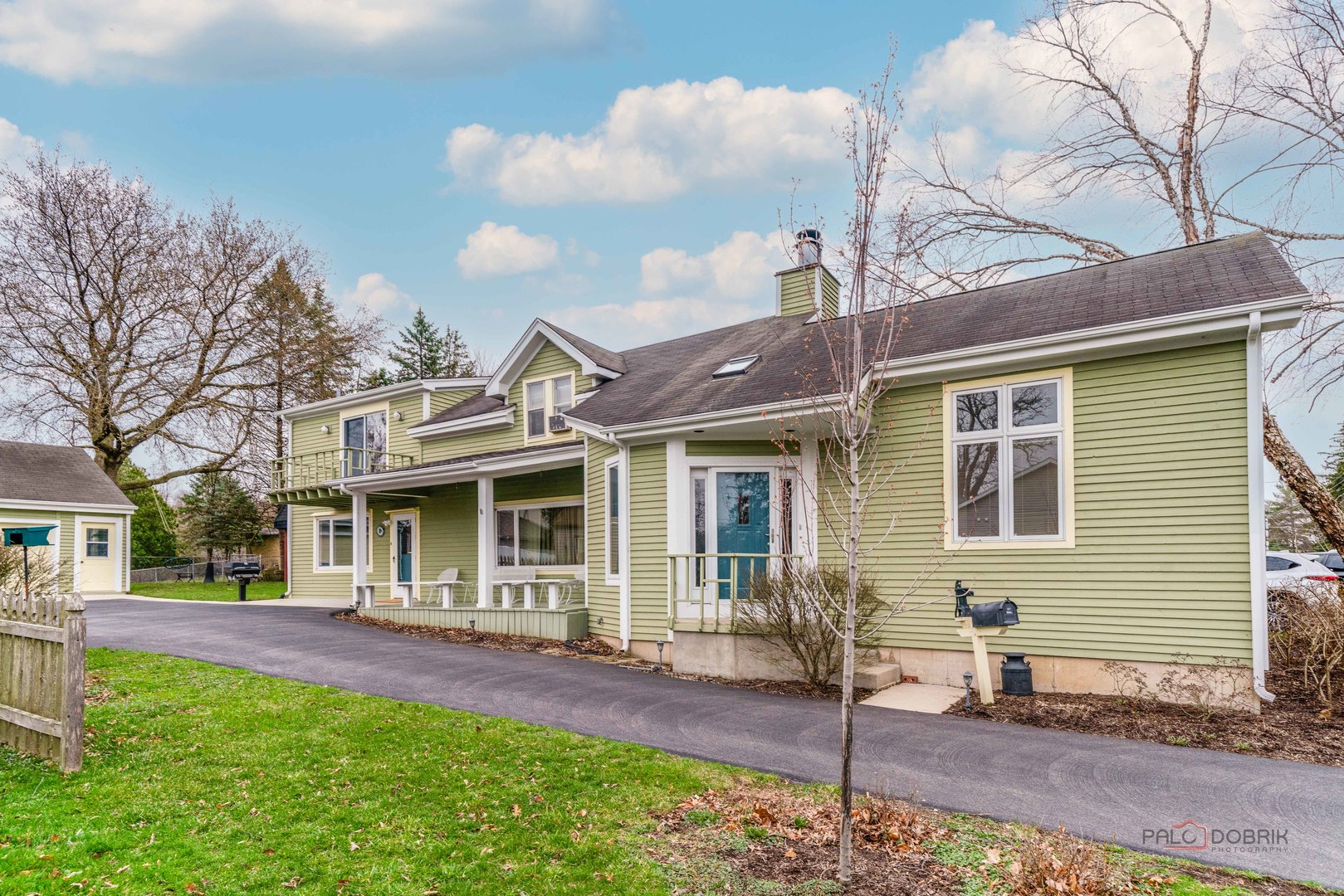 105 Lincoln Avenue, Fox River Grove, IL