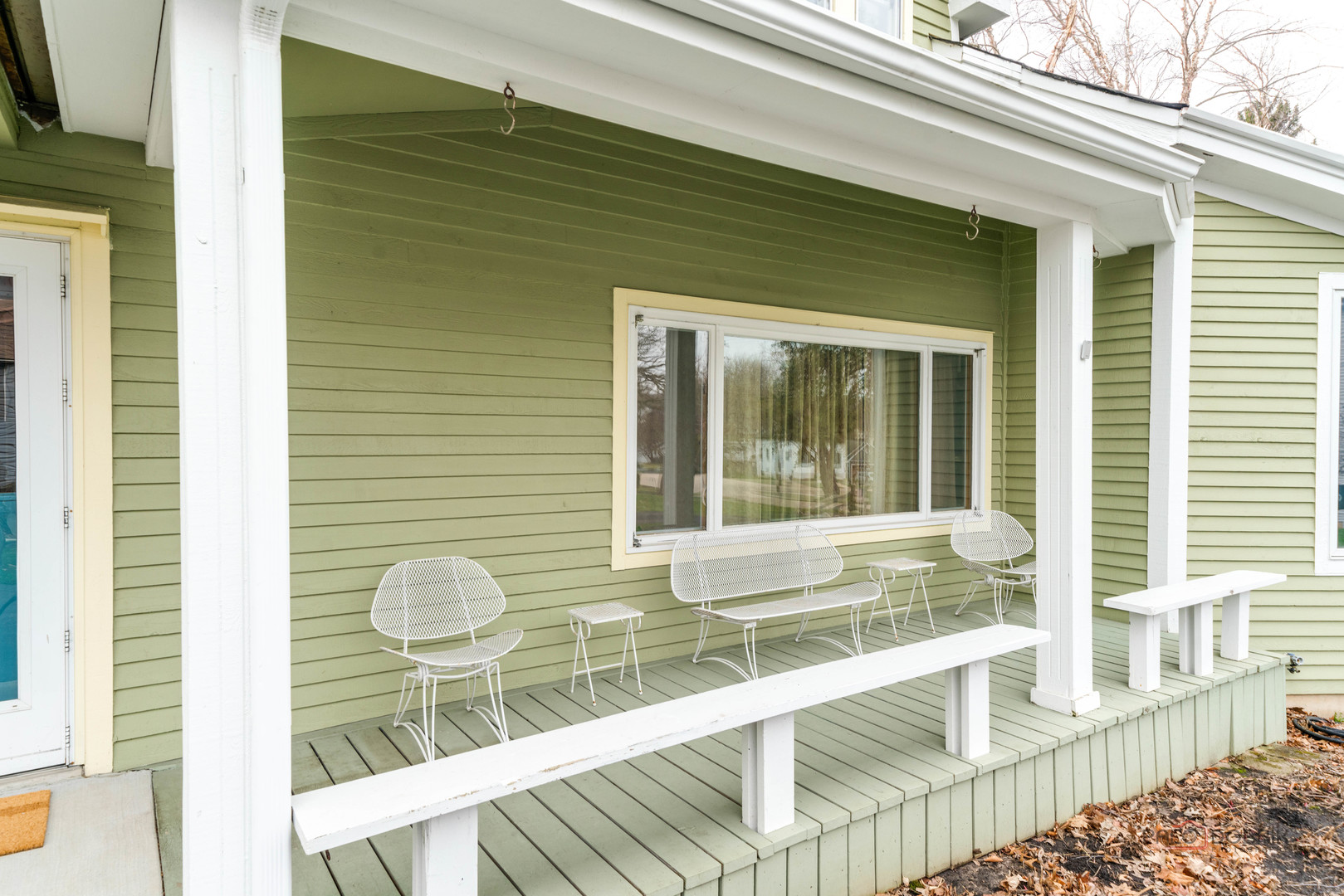 105 Lincoln Avenue, Fox River Grove, IL