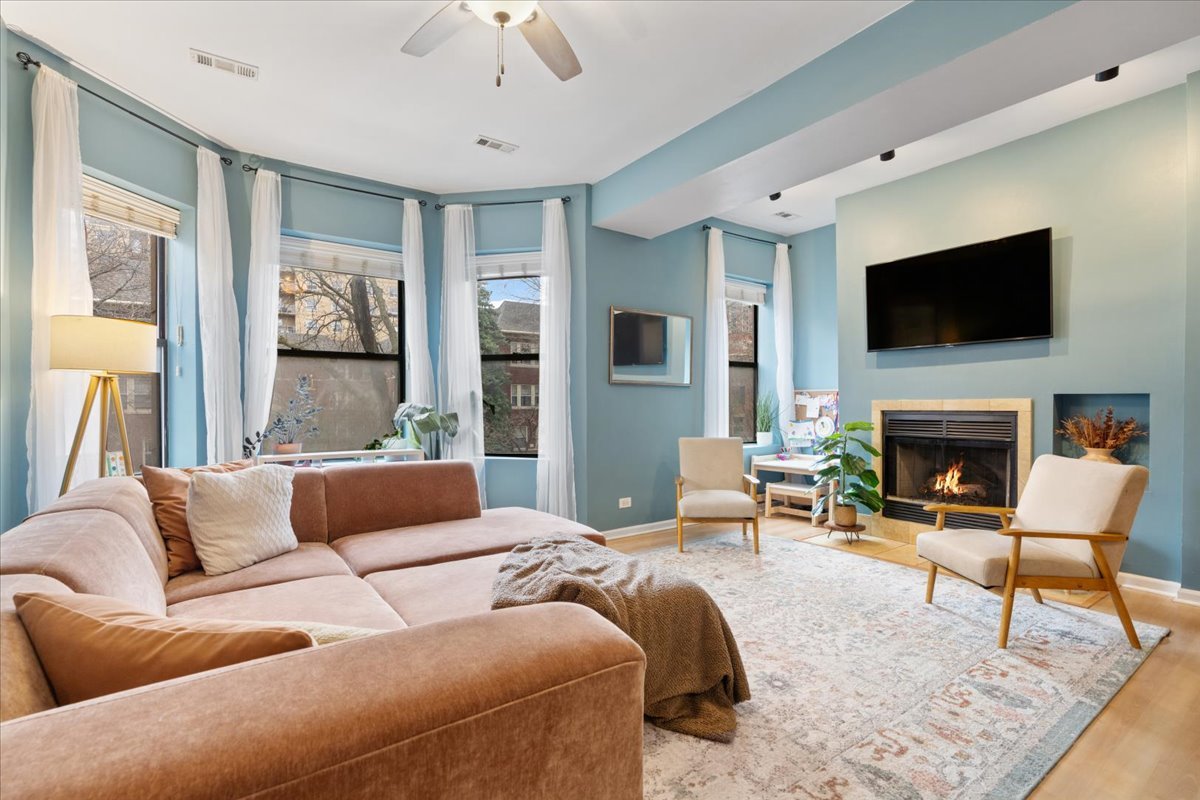 4354 N Kenmore Avenue #2N, Chicago, IL