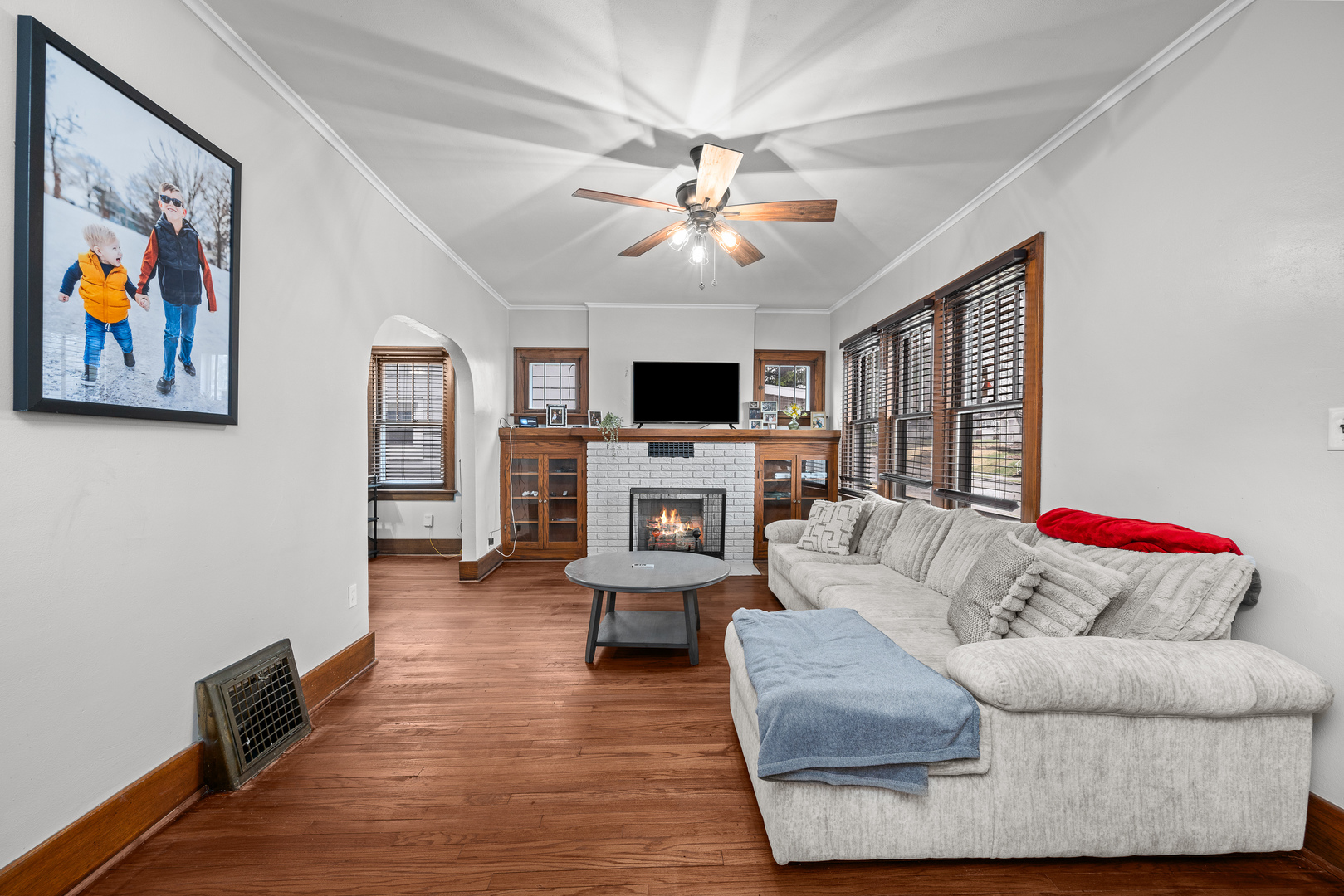 2951 Farnam Street, Davenport, IA